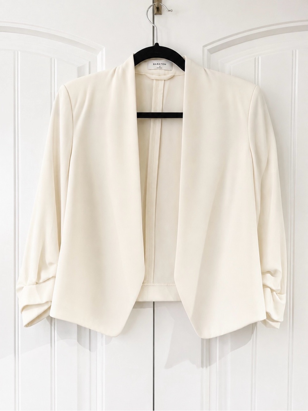 Babaton Cream Open-Front Blazer – Size 4 🤍
